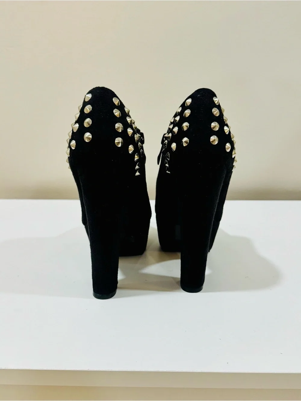groove women’s black